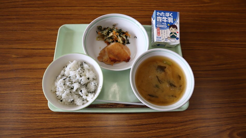 給食0424